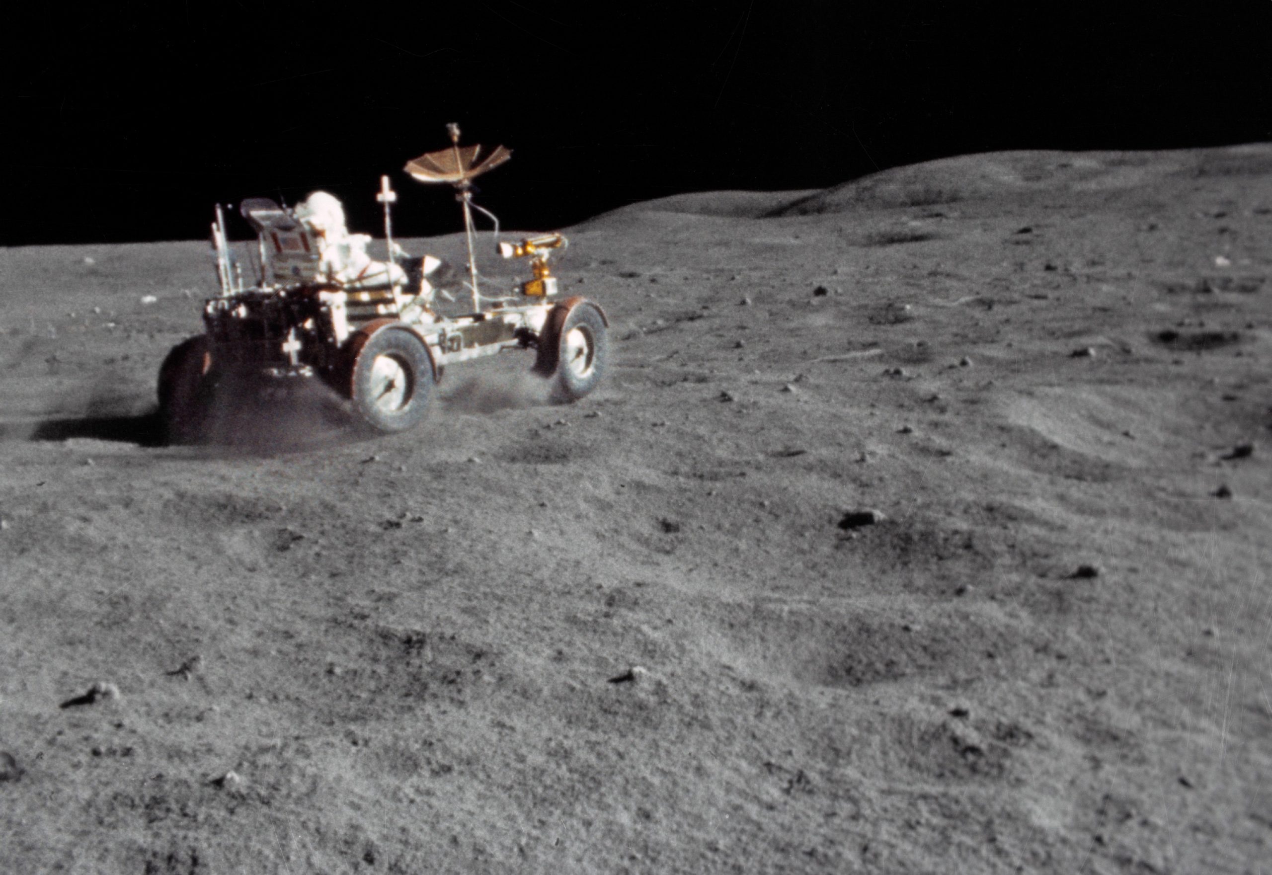 21 Nisan 1972’de Ay’da Kaydedilmiş 4K Apollo 16 Videosu