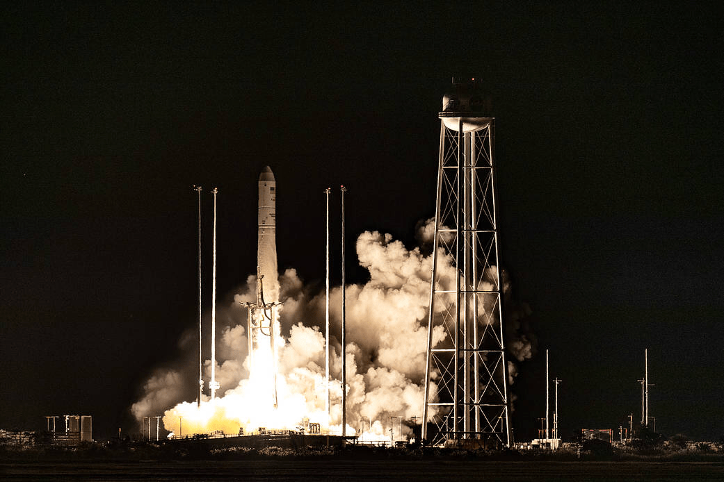 Antares Roketi Uluslararası Uzay İstasyonuna Fırlatıldı