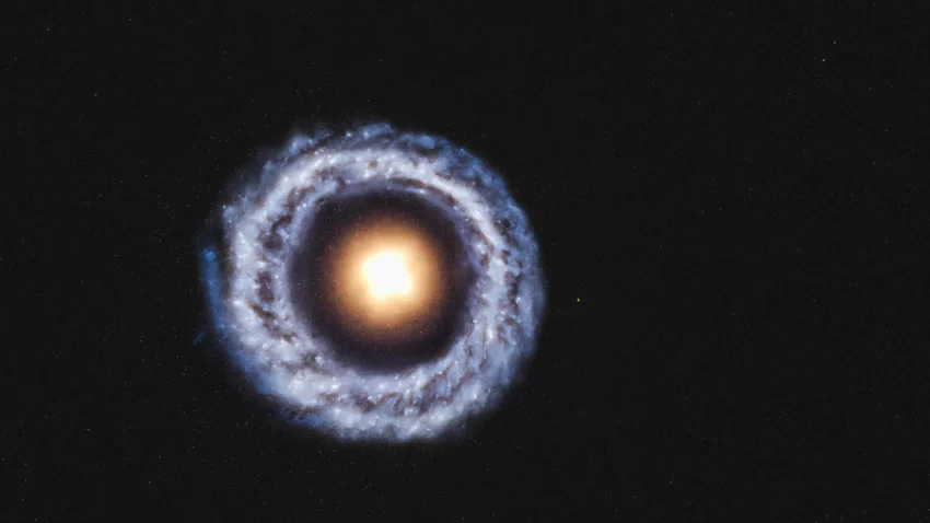 Ucube bir galaksi; Hoag Nesnesi!